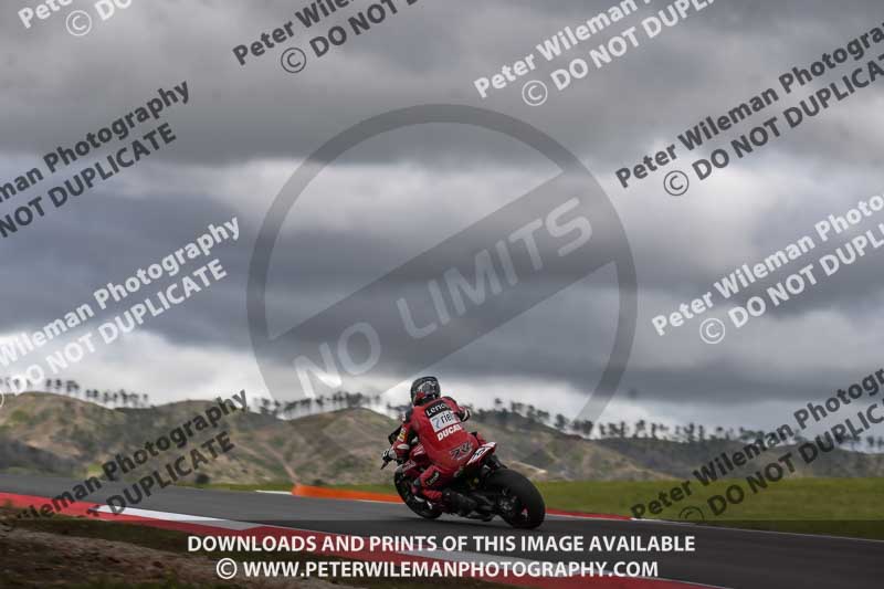 cadwell no limits trackday;cadwell park;cadwell park photographs;cadwell trackday photographs;enduro digital images;event digital images;eventdigitalimages;navarra;no limits trackdays;peter wileman photography;racing digital images;trackday digital images;trackday photos